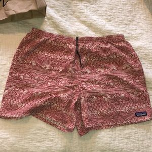 Patagonia Baggies Aztec pattern “5 inseam size L